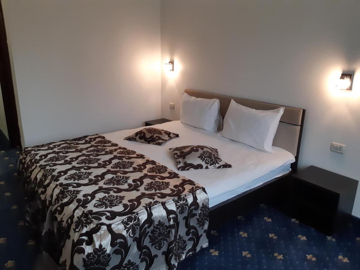 Hotel Ro&Mario Barlad Bîrlad 외부 사진