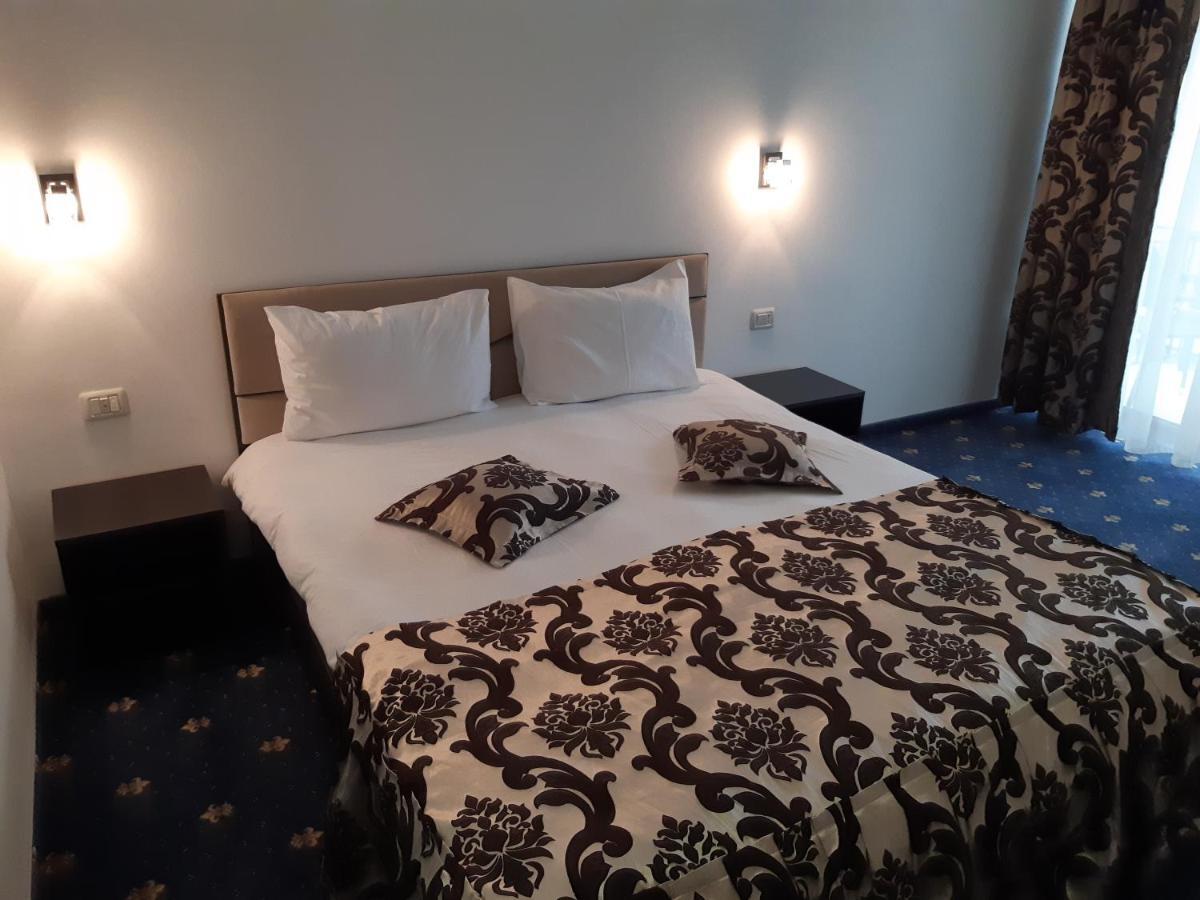 Hotel Ro&Mario Barlad Bîrlad 외부 사진